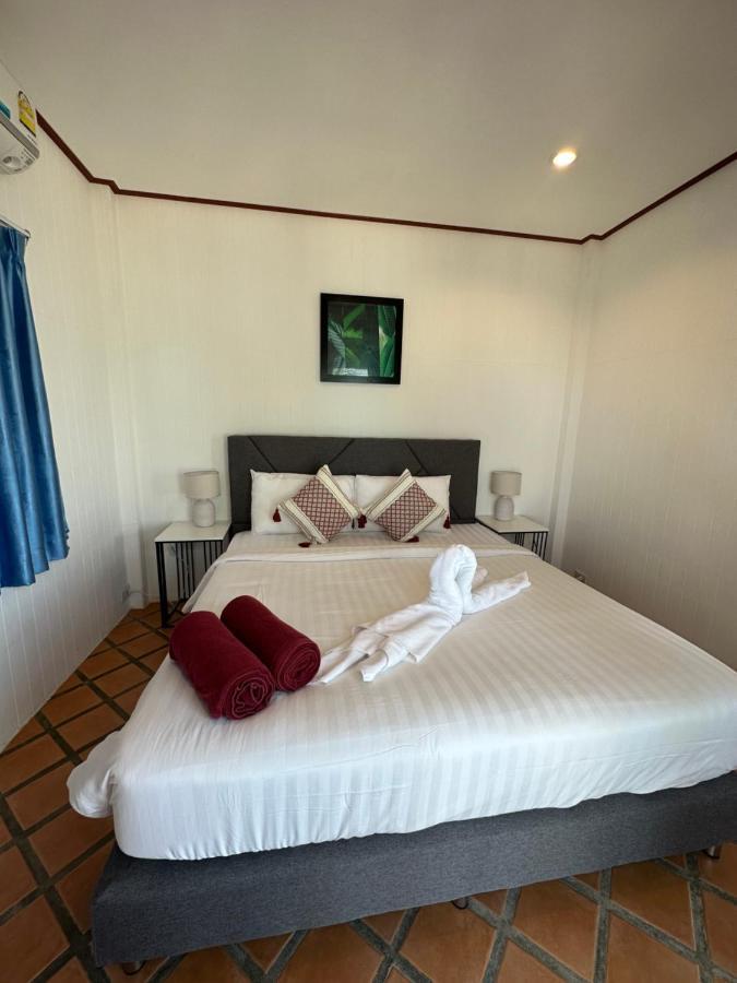 Bangrak Pier Bungalow 외부 사진