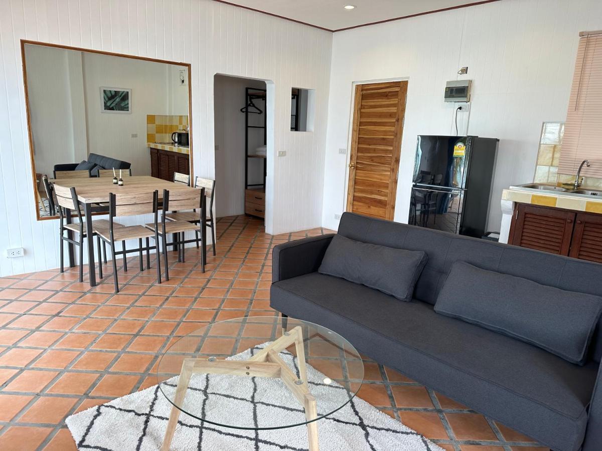 Bangrak Pier Bungalow 외부 사진