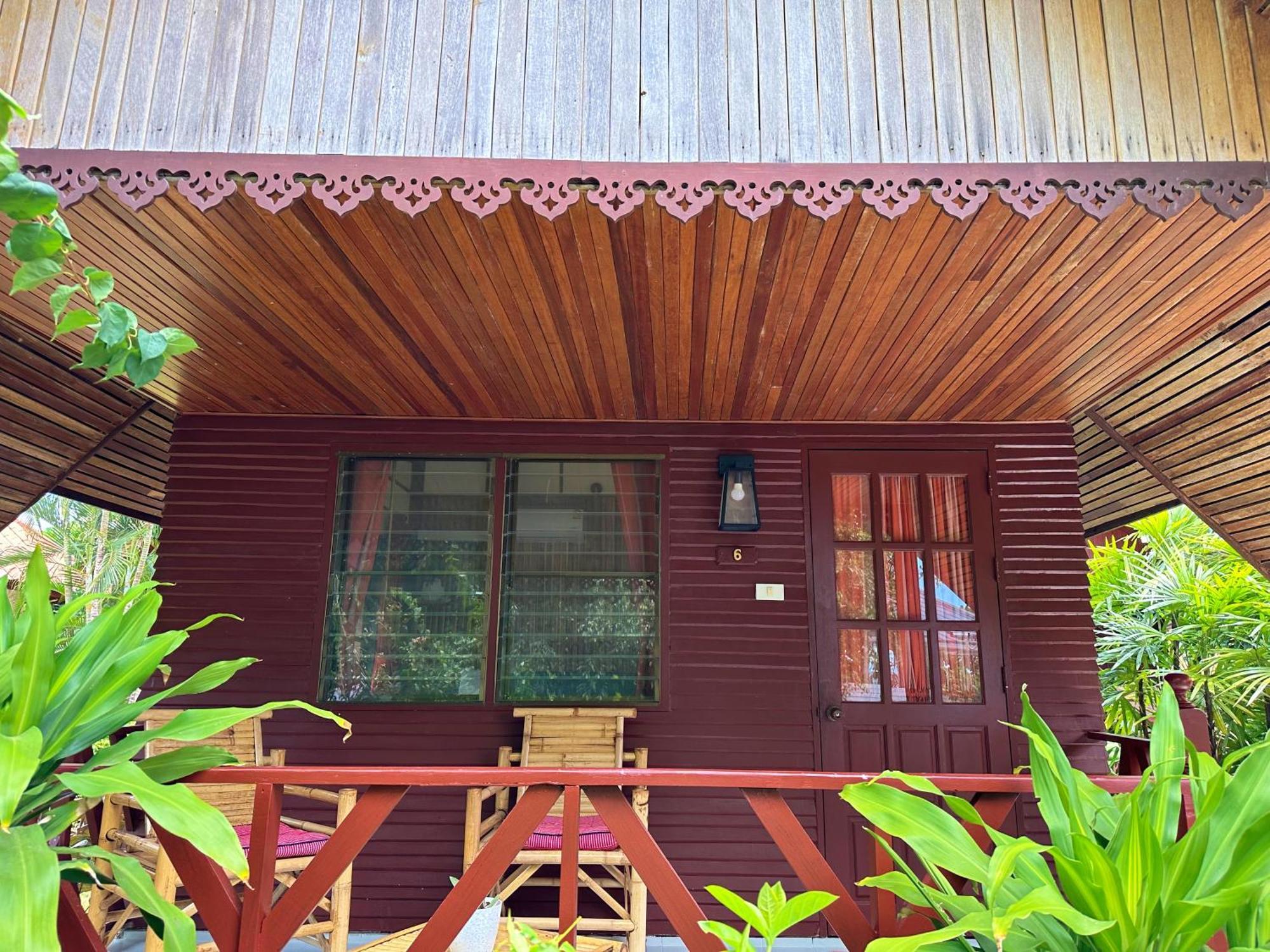 Bangrak Pier Bungalow 외부 사진