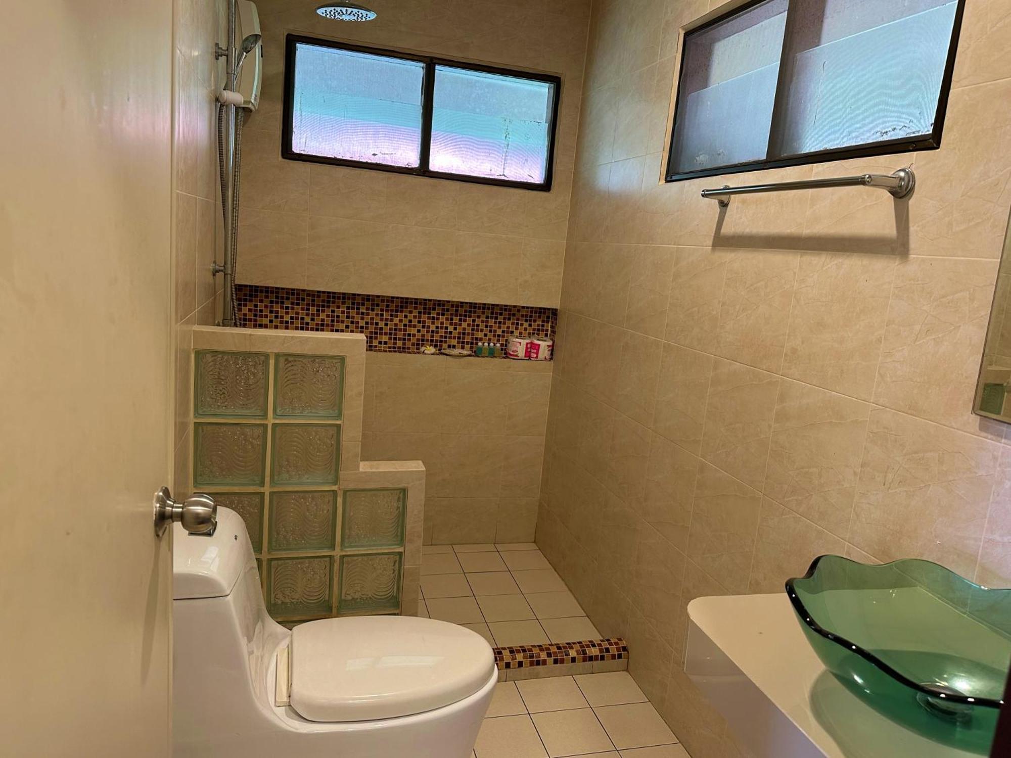 Bangrak Pier Bungalow 외부 사진