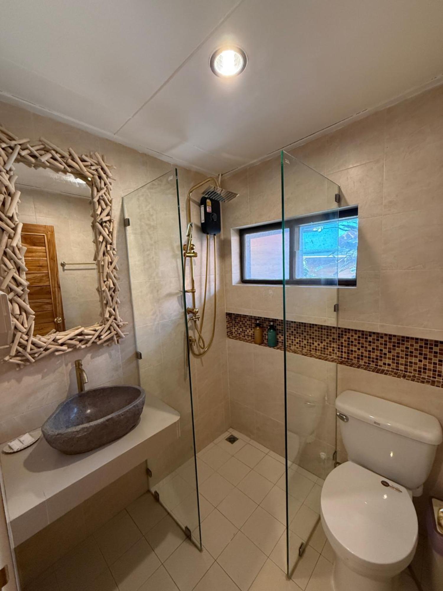 Bangrak Pier Bungalow 외부 사진