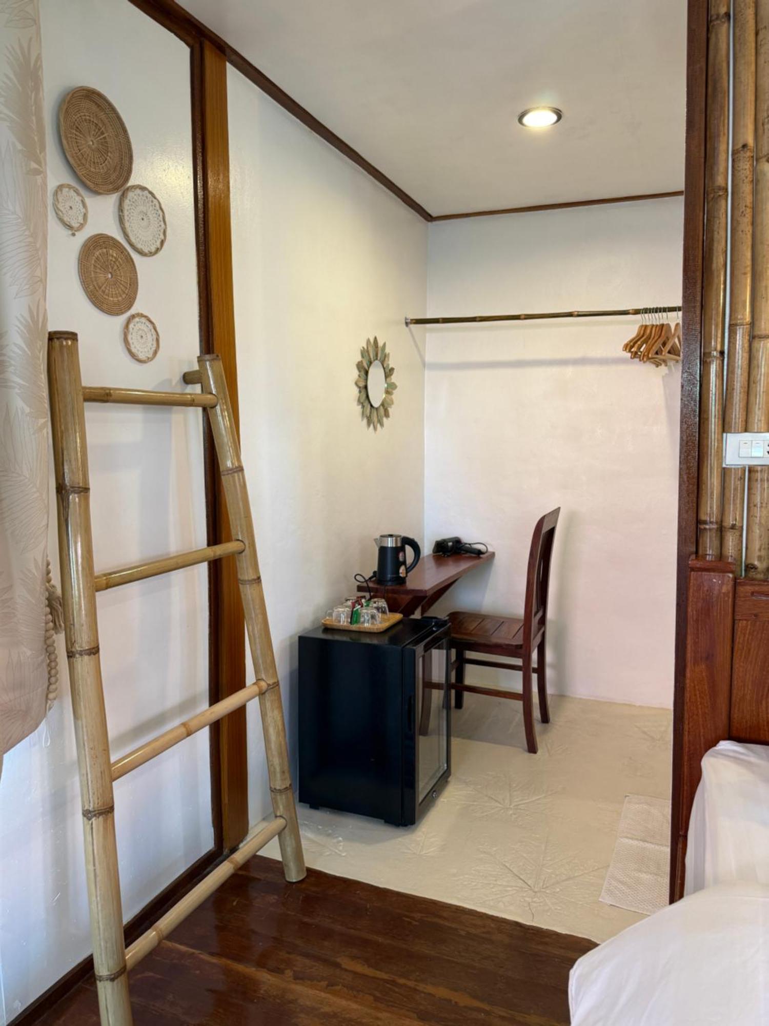 Bangrak Pier Bungalow 외부 사진