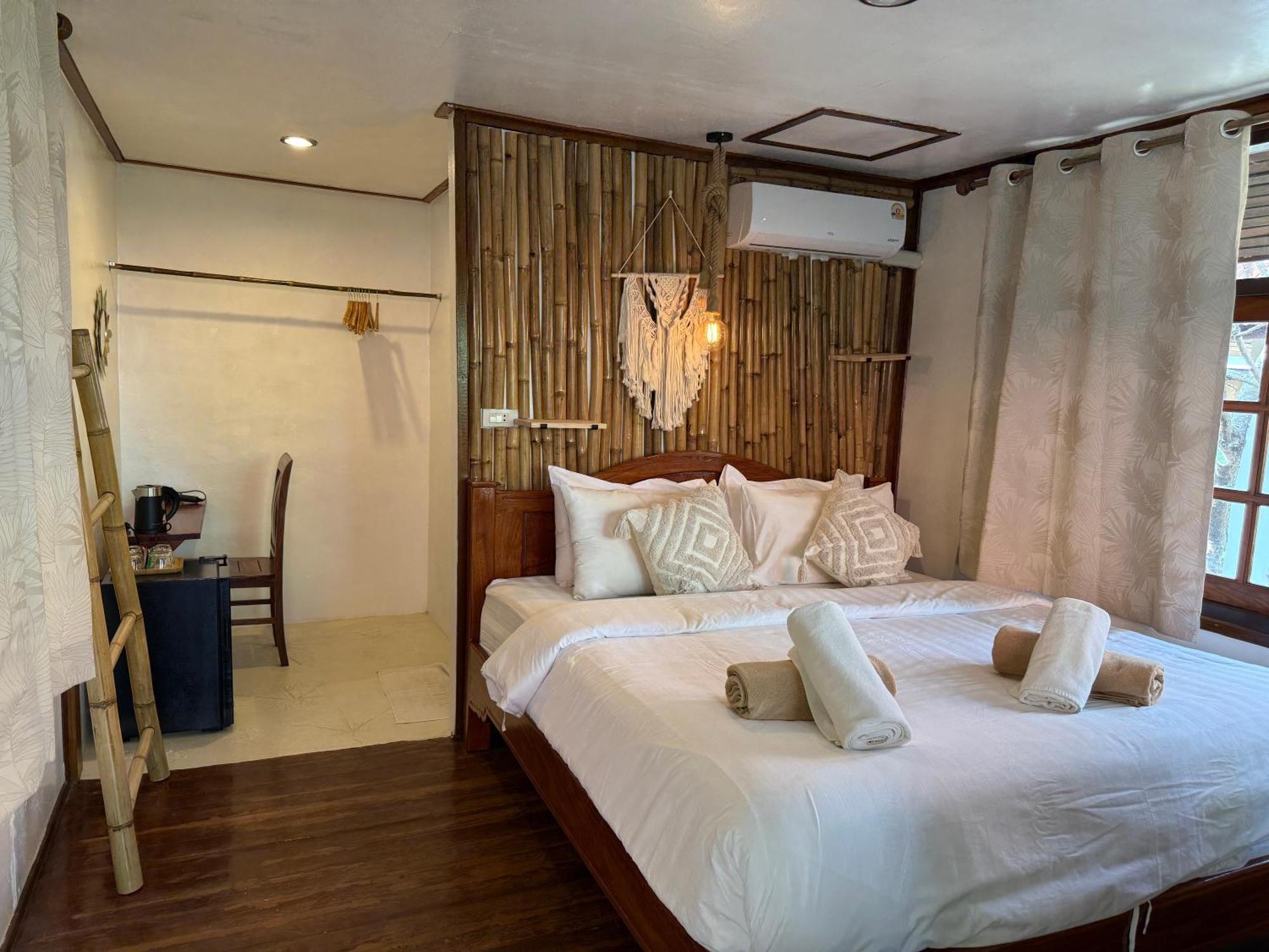 Bangrak Pier Bungalow 외부 사진