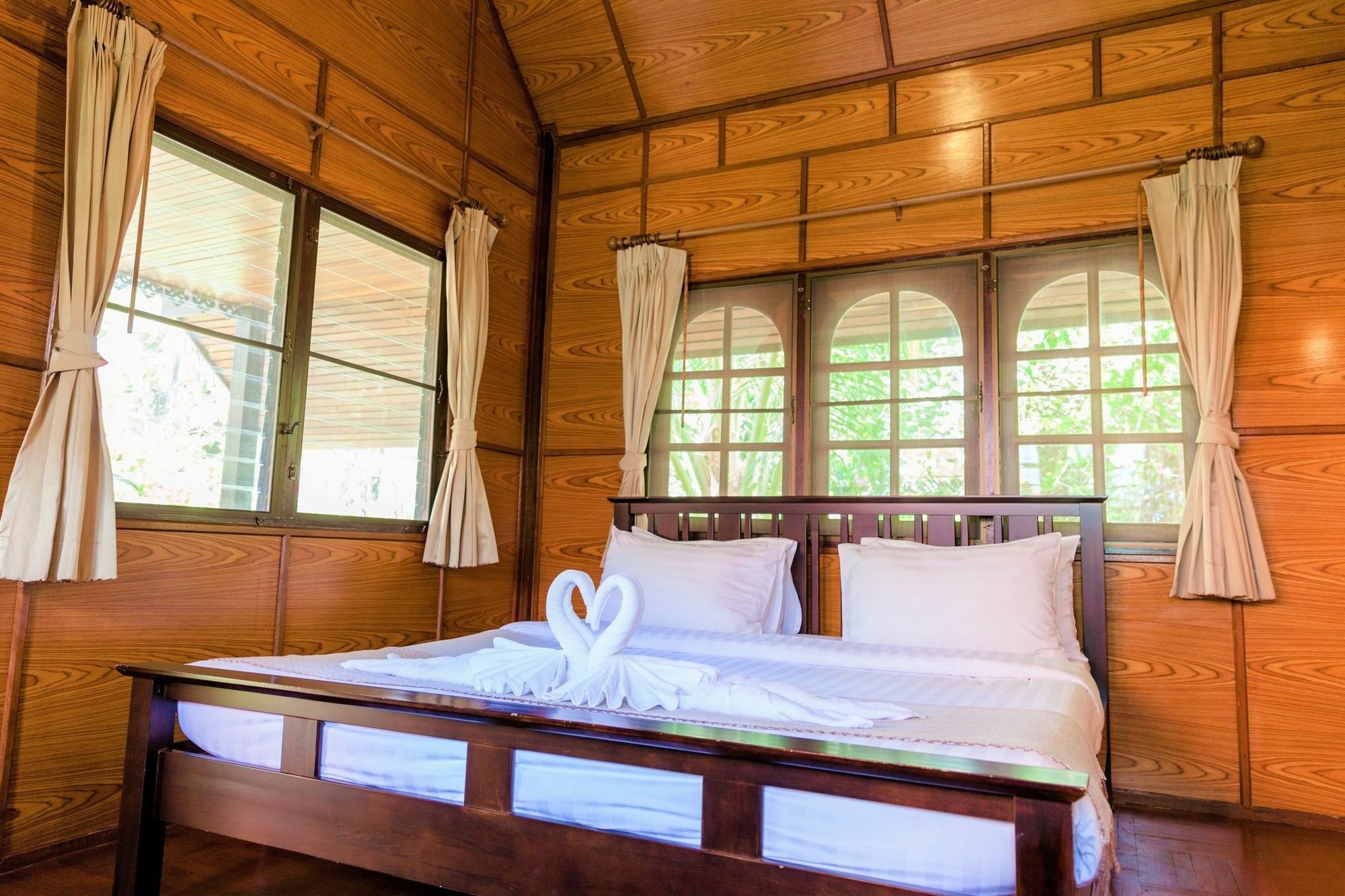 Bangrak Pier Bungalow 외부 사진